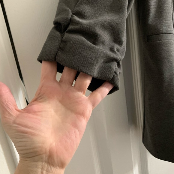 Grey Blazer with 3/4 Length Cinched Sleeves - Picture 5 of 12